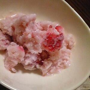 苺いっぱいのマシュマロアイス